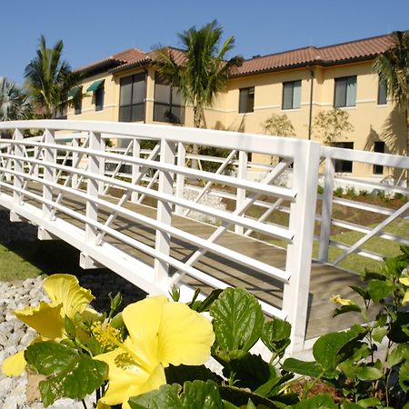 Naples Bay Resort & Marina Exterior photo
